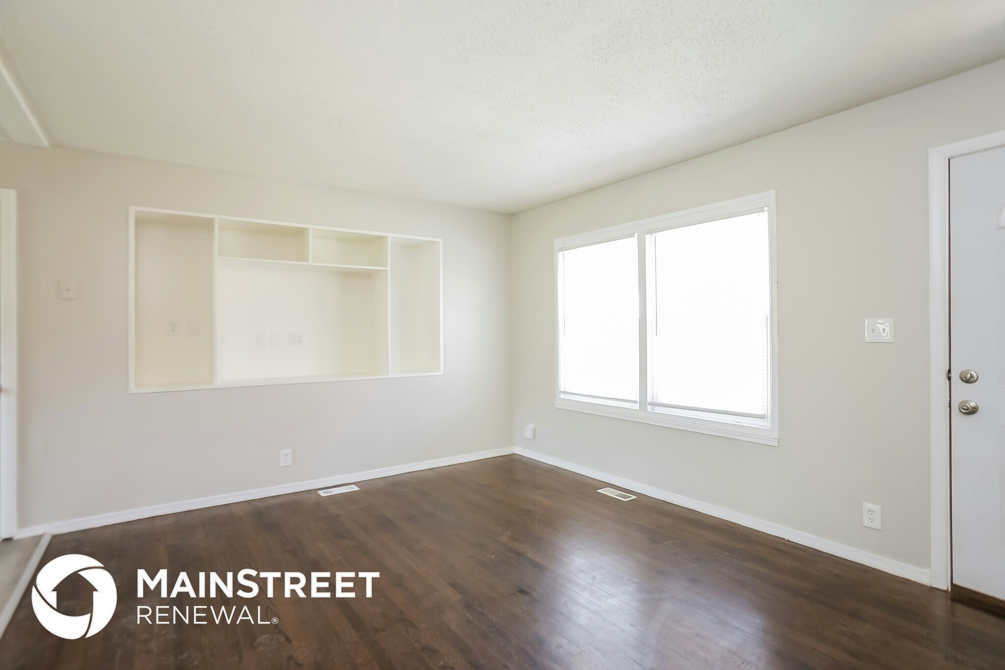 Building Photo - 9310 Lewis Ave