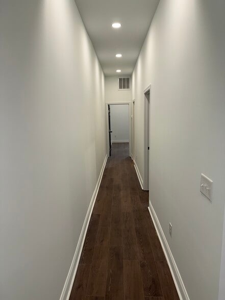 Building Photo - 2028 Druid Hill Ave