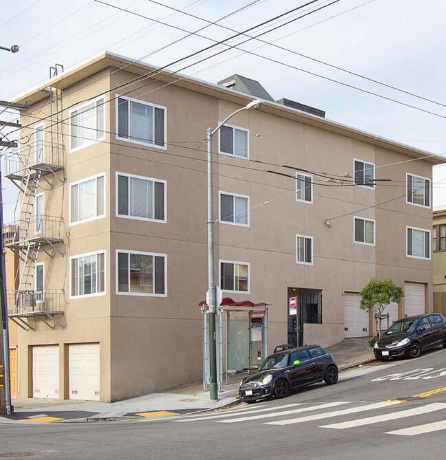 Building Photo - 2201 Balboa St