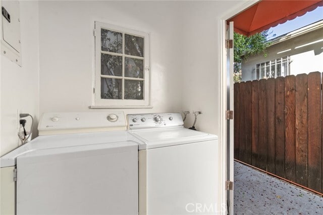 Building Photo - 3136 Griffith Park Blvd