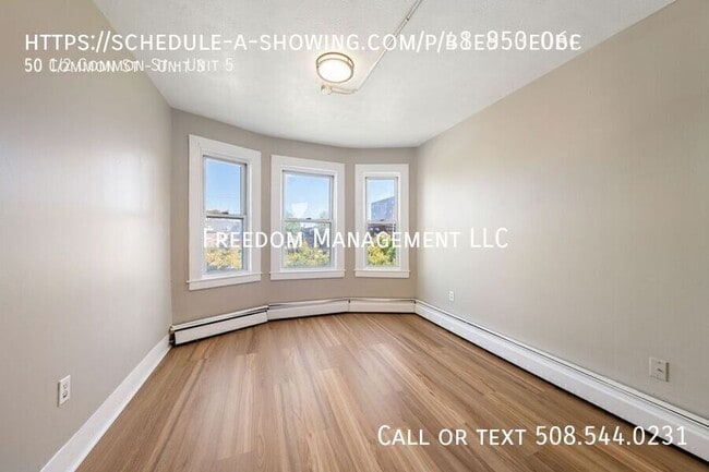 Building Photo - 50 1/2 Common St-Unit 5