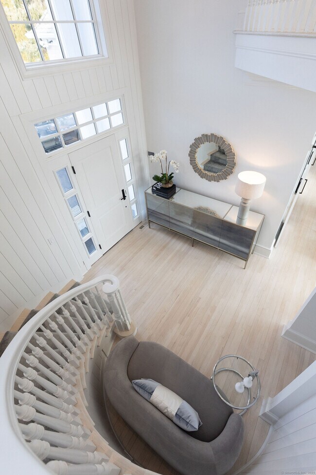 Building Photo - 19 Weeds Landing