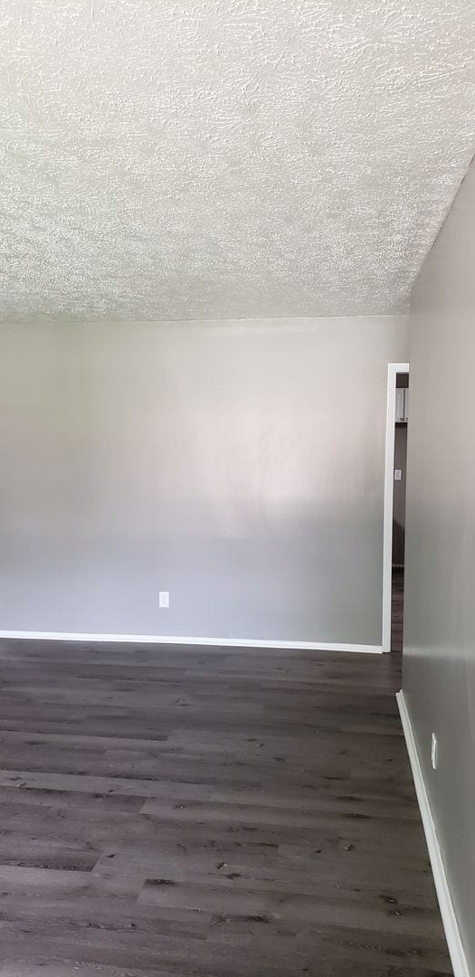 Building Photo - Great single family home!