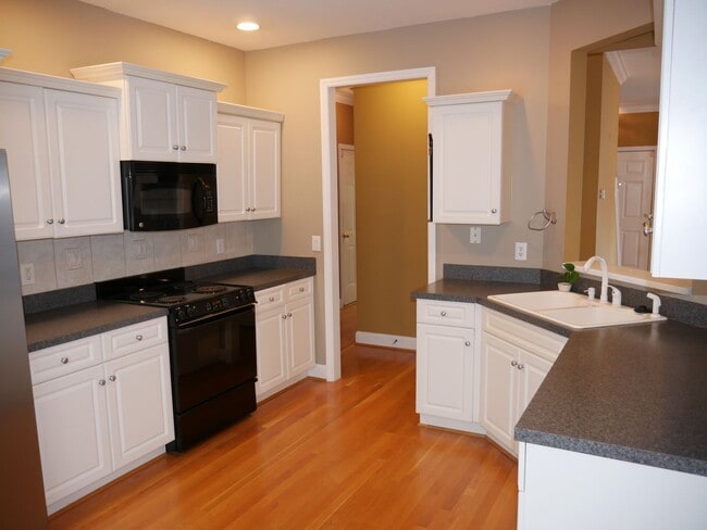 Building Photo - 436 Thomas Ross Ln