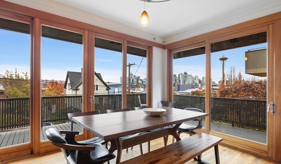 Building Photo - 173 Aloha St