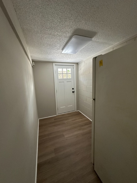 Building Photo - 2715 Cole Rd