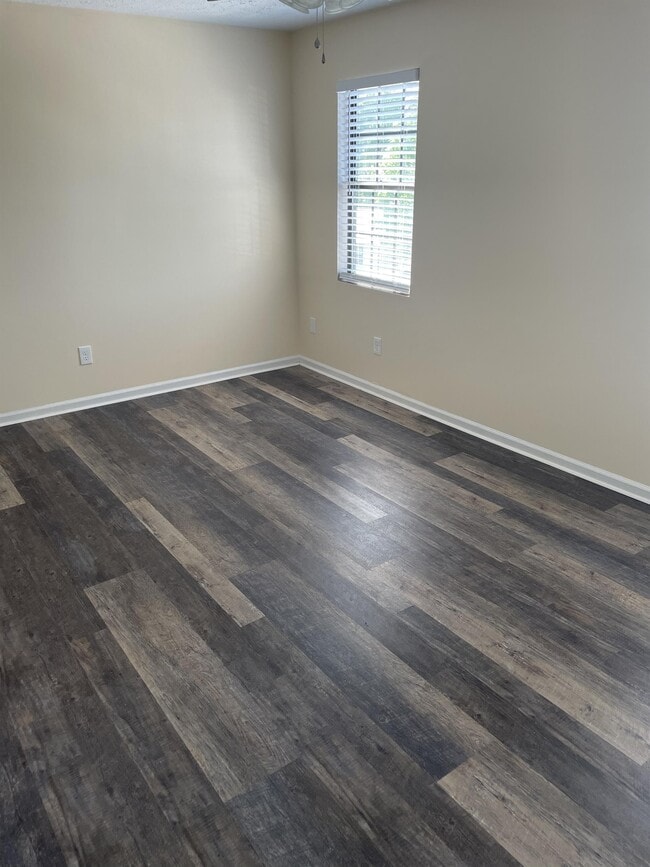 Building Photo - 172 Kitty Hawk Square