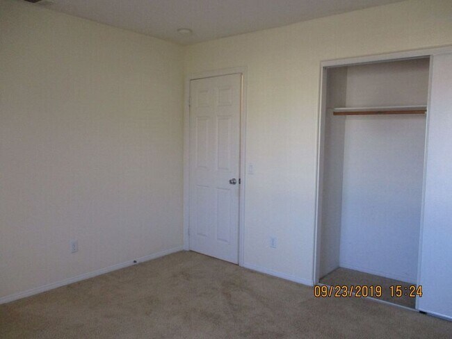 Building Photo - 31419 Orchard Ln