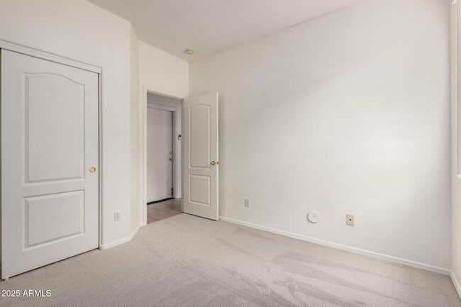 Building Photo - 12526 W Bird Ln