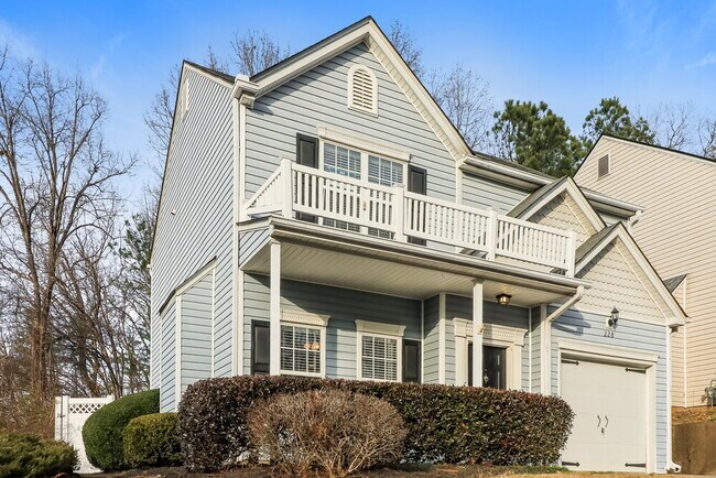 Building Photo - 228 Woodland Way