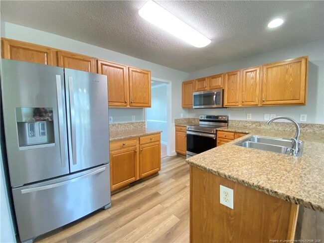 Building Photo - 346 Cresthaven Dr