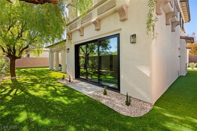 Building Photo - 12024 Whitehills St