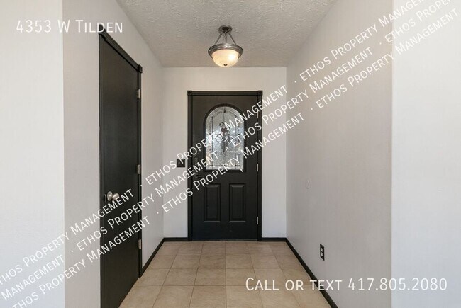 Building Photo - 4353 W Tilden St