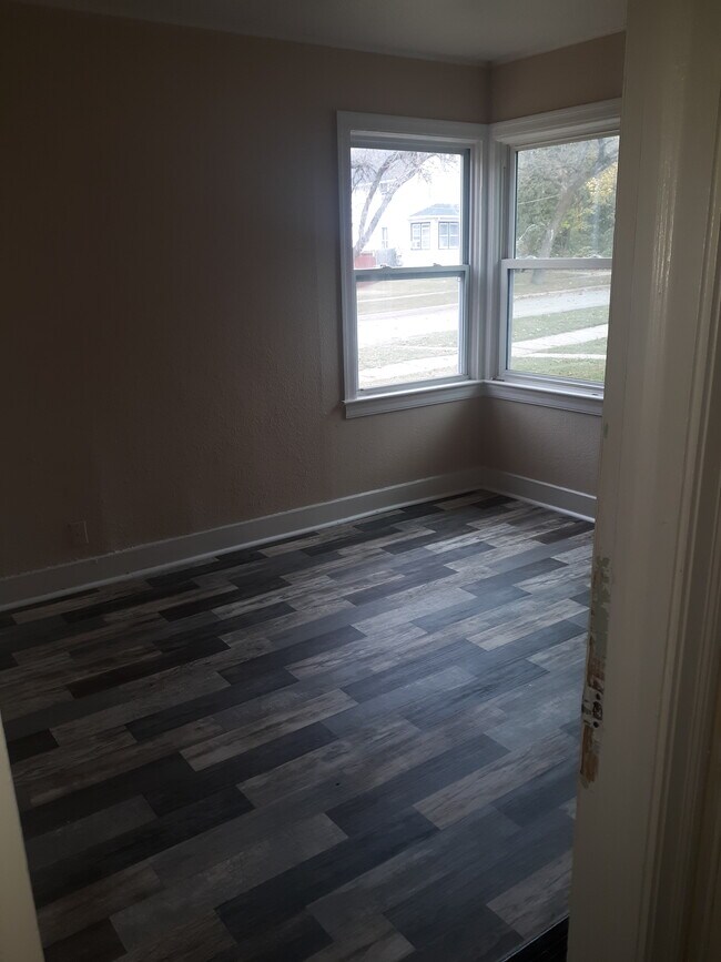 Building Photo - 1428 Sherman Ave