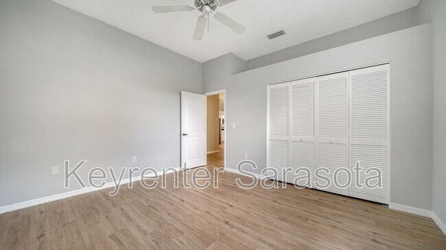 Building Photo - 4239 Balmoral Way