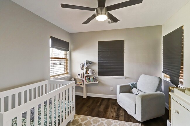 Building Photo - 5146 Stuyvesant Ln