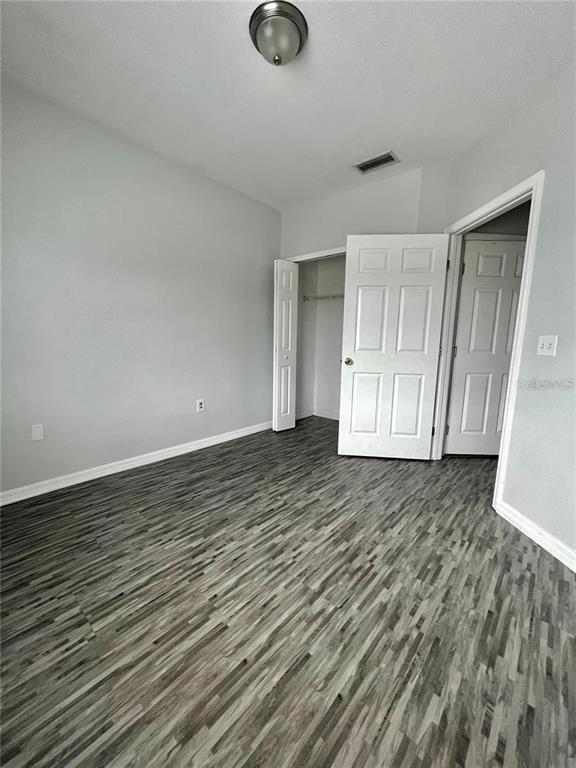 Building Photo - 6011 Skydale Way