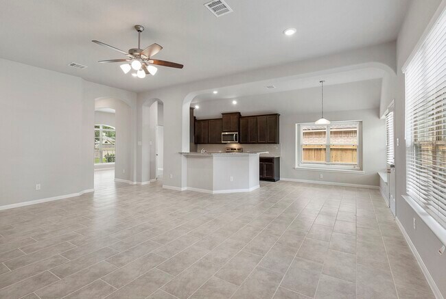 Building Photo - 11826 Briarwood Ln