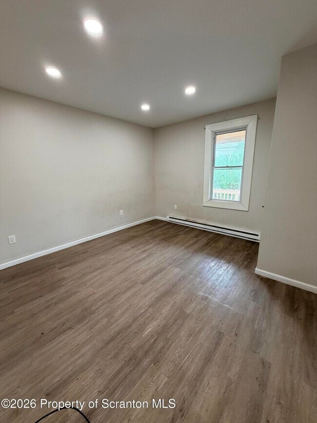 Building Photo - 1211 Pittston Ave