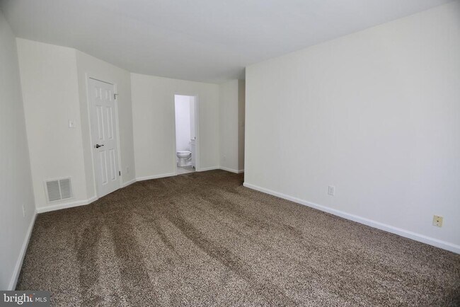 Building Photo - 442 Atlanta Court