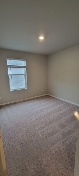 Building Photo - 1152 SW Pendleton Way