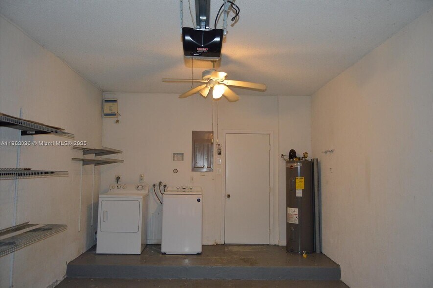 Building Photo - 1527 Veracruz Ln