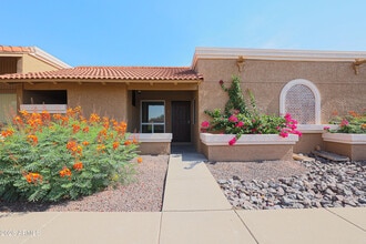 Building Photo - 501 W Hononegh Dr