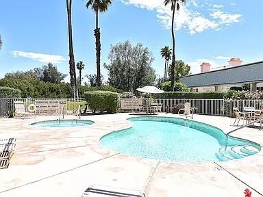 Building Photo - 210 Desert Falls Dr E