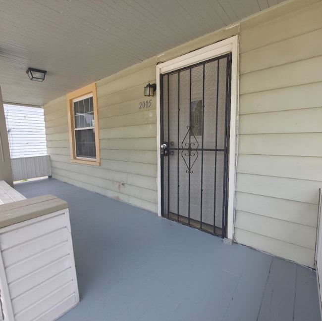 Building Photo - Brooklyn 3-Bed Single-Family - Available Now!