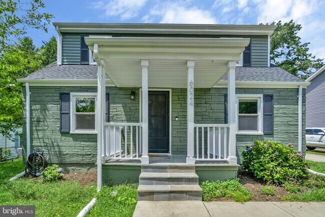 Building Photo - 6024 Rixey Dr