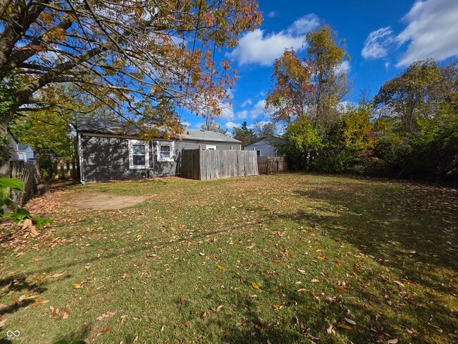 Building Photo - 5313 E 33rd St