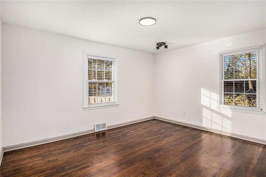 Building Photo - 2105 Fellowship Rd