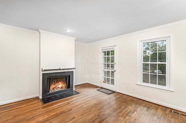 Building Photo - 449 Old Town Ct