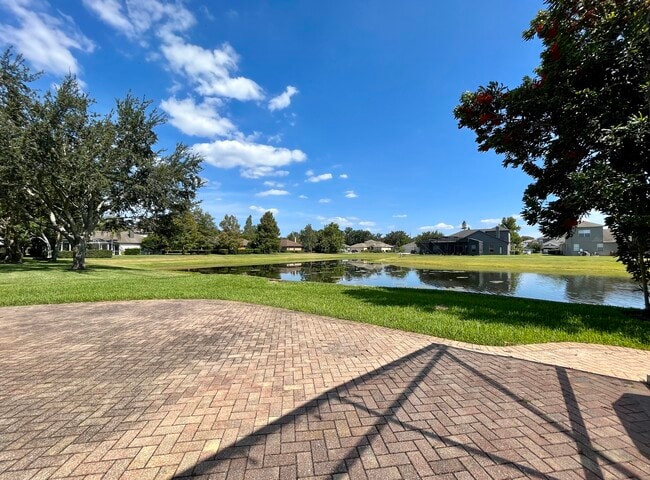 Building Photo - 10544 Oakview Pointe Terrace