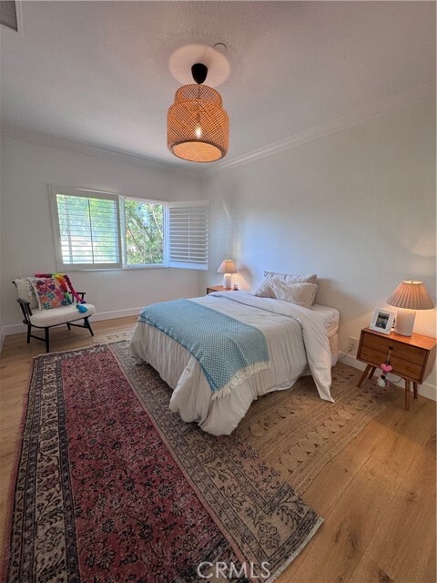 Building Photo - 2553 Santa Ana Ave