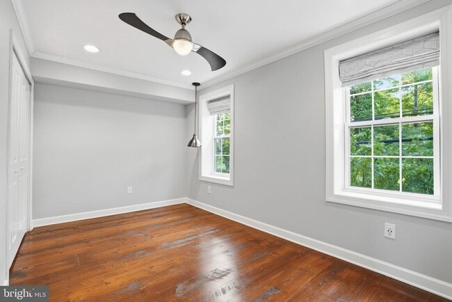 Building Photo - 2407 Grays Ferry Ave