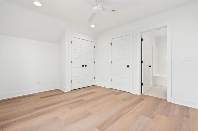Building Photo - 576 Pride Ave