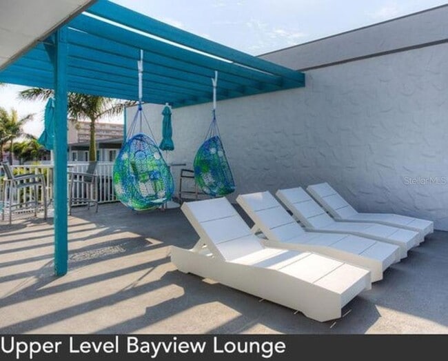 Building Photo - 1846 Shore Dr S