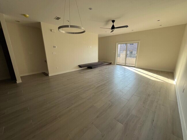 Building Photo - 210 Veracruz Dr