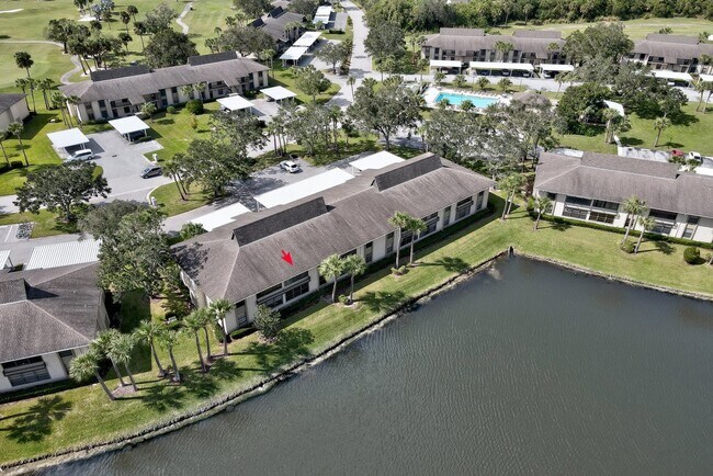 Building Photo - 33 Plantation Dr