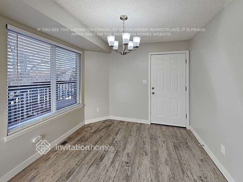 Building Photo - 10418 Strasburg Way