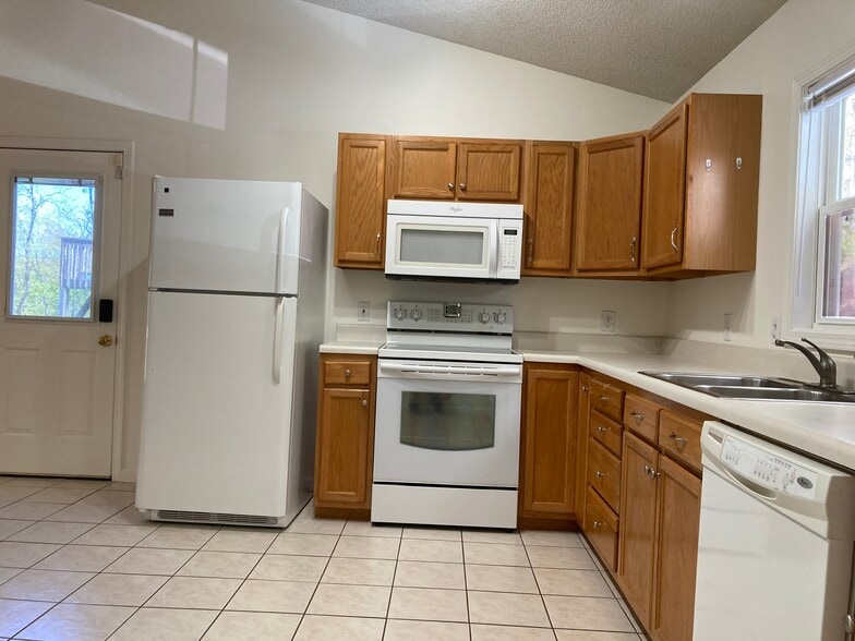 Large open kitchen area. - 10 Hillsboro Dr