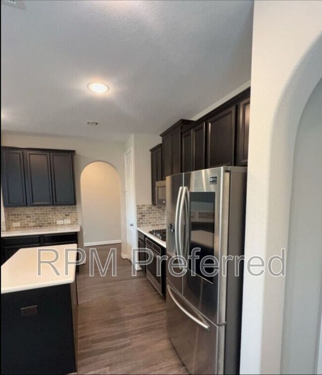 Building Photo - 14615 Birchwood Falls Trail