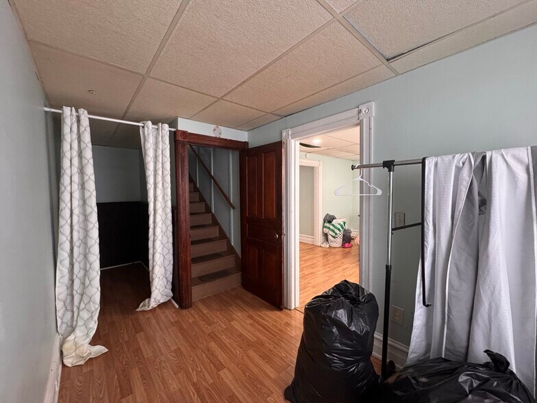 Building Photo - 2385 Main St