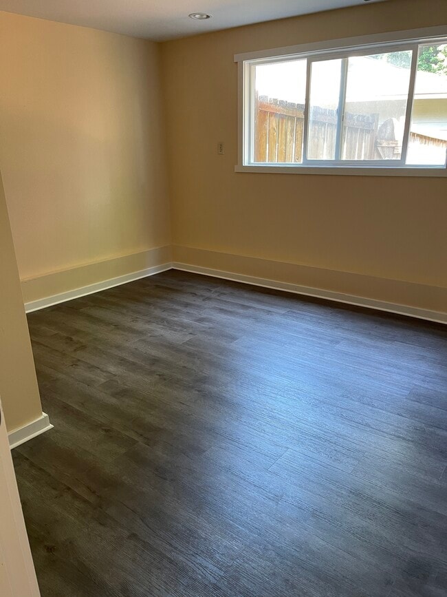 Bedroom - 1018 142nd Ave SE