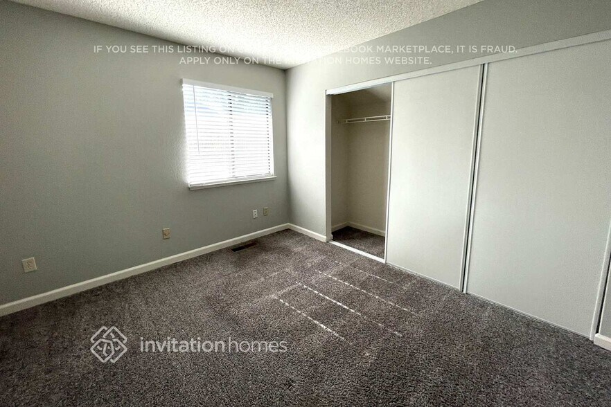 Building Photo - 3855 Rockford Dr