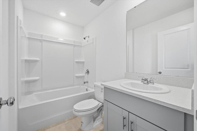Building Photo - 2840 Skyline Lp