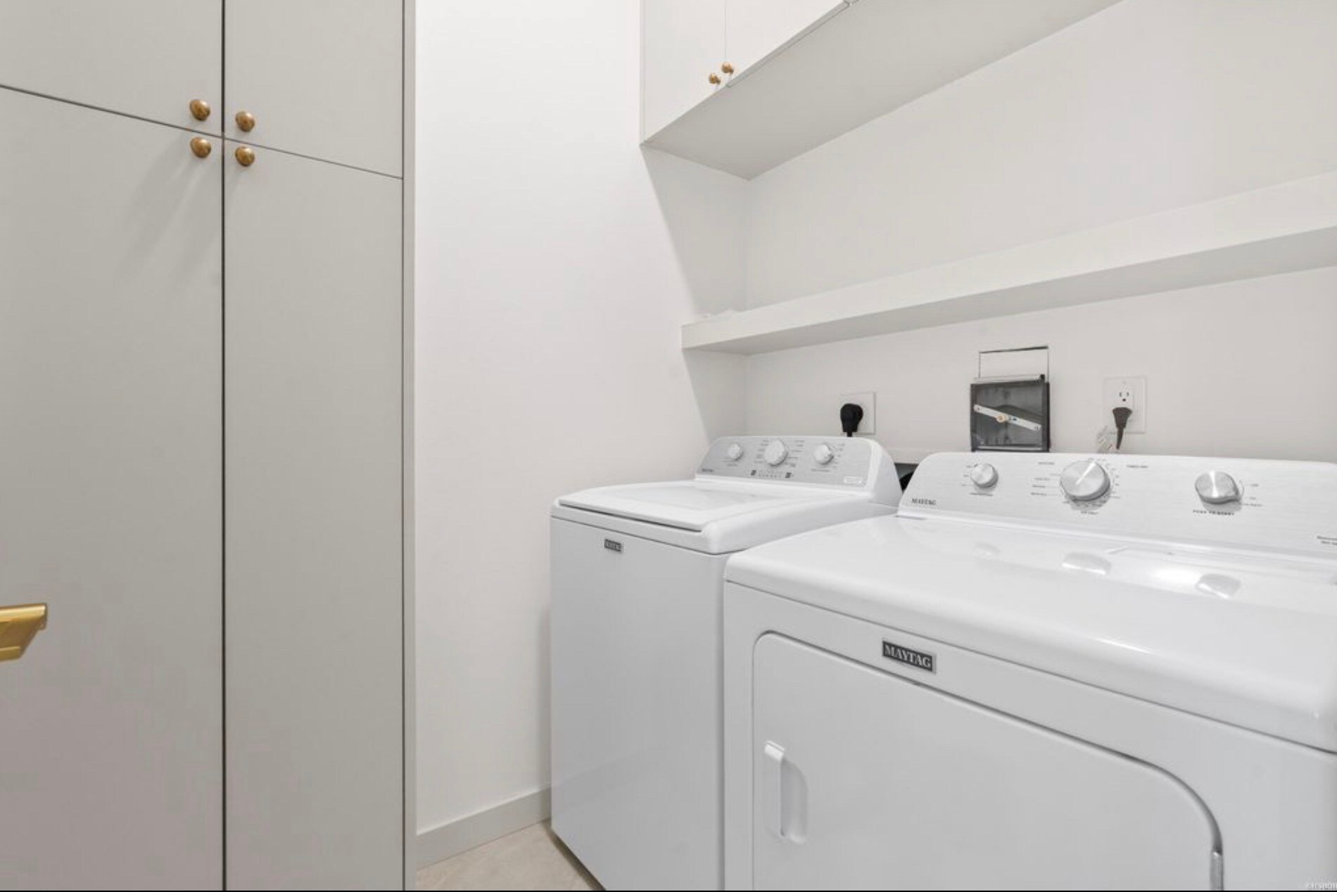 Building Photo - 137 Lakepointe Cove