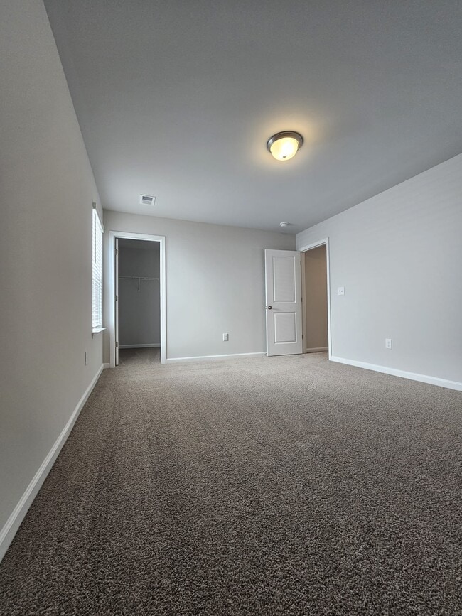 Building Photo - 110 Eclipse St