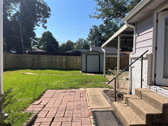 Building Photo - 439 Daniel St